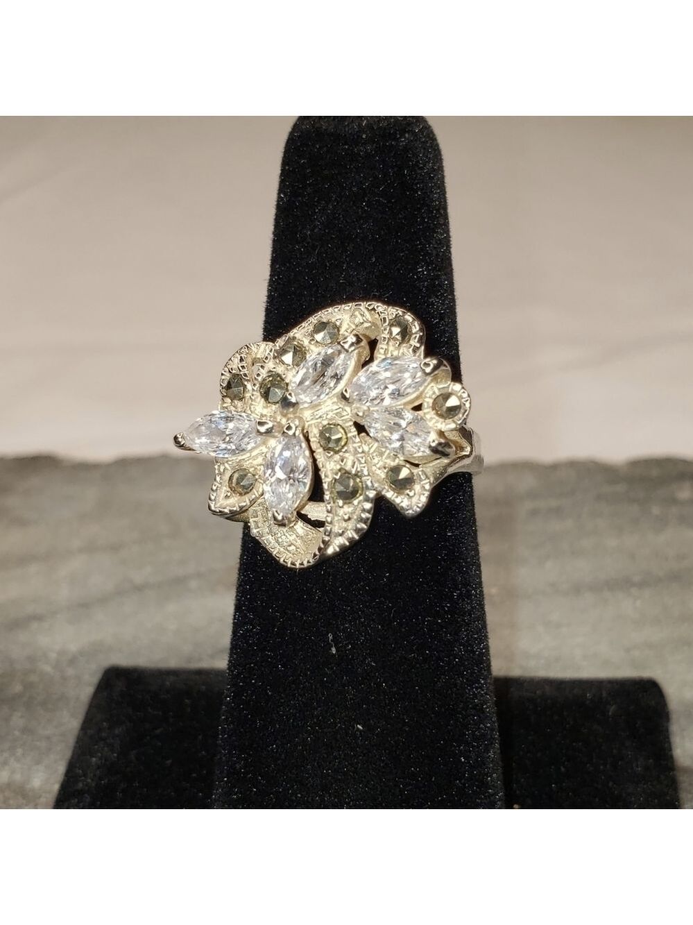 VINTAGE 925 art deco ring with marquis rhinestones and marcasite size 6